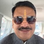 32 वर्षों की गौरवपूर्ण प्रशासनिक सेवा के बाद सेवानिवृत्त हुए आईएएस डॉ. दिनेश चंद्र, शीर्षासन कर दिया ऊर्जा, अनुशासन और स्वस्थ जीवन का संदेश